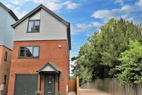 Ledgard Close, Poole BH14 3 bed detached house for sale