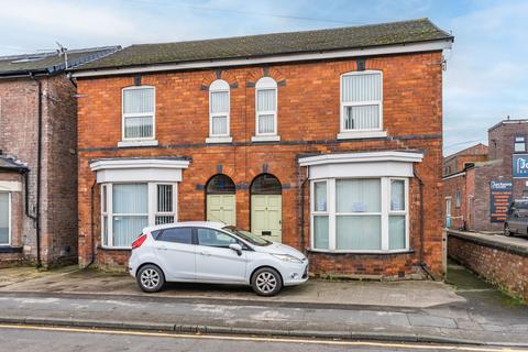 Wigan Road, Ormskirk L39 8 bed semi