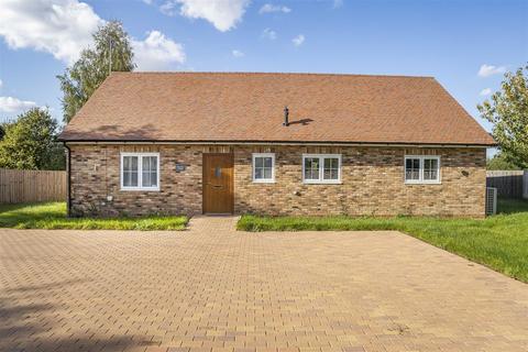 Streetly End, Cambridge CB21 3 bed detached bungalow for sale