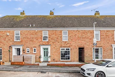 Burton Close, Folkestone, CT19 4 bed terraced house for sale