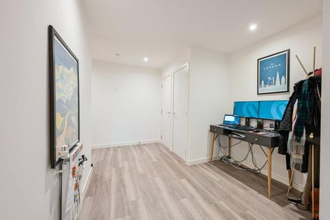 Chamberlain Court, Upton Park, E13 1 bed flat for sale