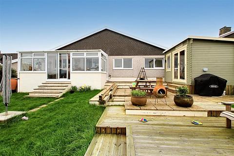 Parc Y Plas, Aberporth, Cardigan 3 bed detached bungalow for sale