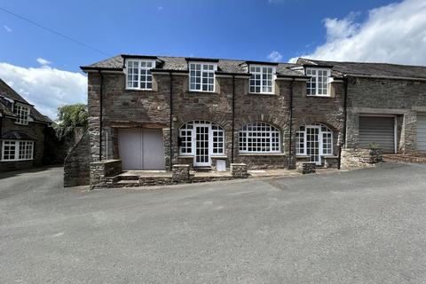 The Court, Cradoc Road, Brecon, LD3 3 bed link detached house for sale