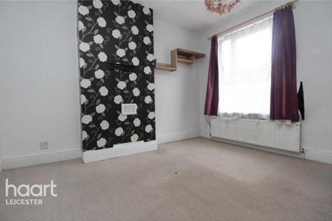 Tudor Road, Leicester 3 bed terraced house for sale