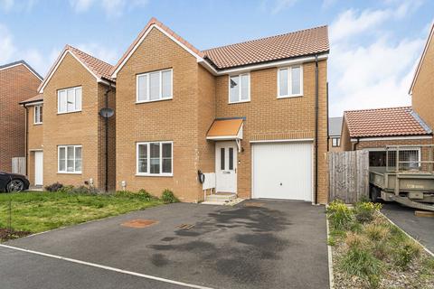 Douglas Drive, Grove, OX12 4 bed detached house for sale