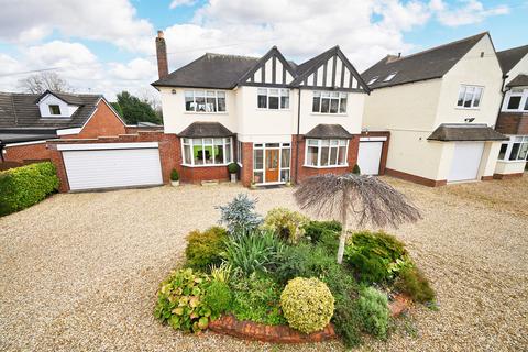 Elliotts Lane, Codsall WV8 3 bed detached house for sale