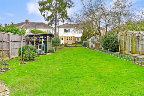 Buckhurst Hill, Buckhurst Hill, Essex 6 bed semi