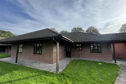 46 Meadowbrook Court 2 bed semi