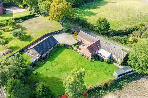 Long Lane, Colby, Norwich 6 bed barn conversion for sale
