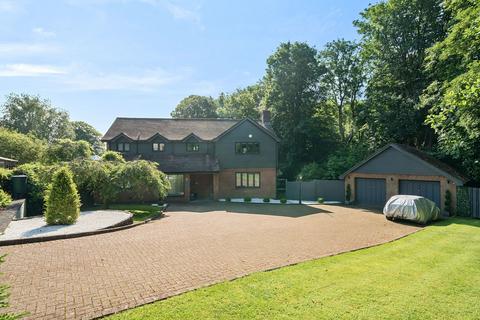 Woodlands End, Plymouth PL6 5 bed detached house for sale