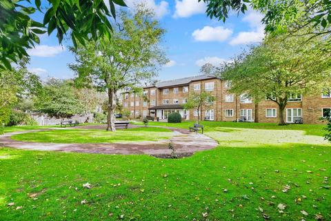 Cambridge Road, Wanstead 1 bed flat for sale