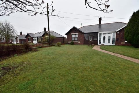 1 bedroom semi-detached bungalow for sale