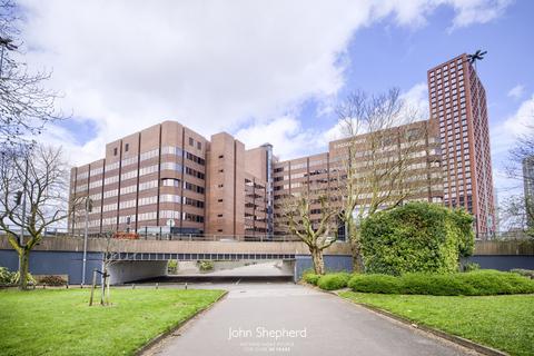 Broad Street, Birmingham, B15 3 bed flat for sale