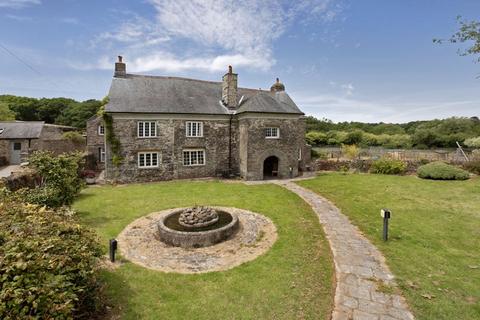 6 bedroom equestrian property for sale