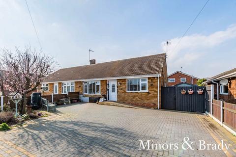Fern Avenue, Oulton 4 bed semi