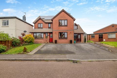 7 bedroom detached house for sale