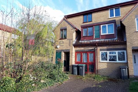 Finsbury Park Avenue, London N4 4 bed terraced house for sale