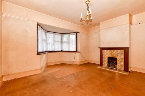 Broomloan Lane, Sutton, Surrey 2 bed semi