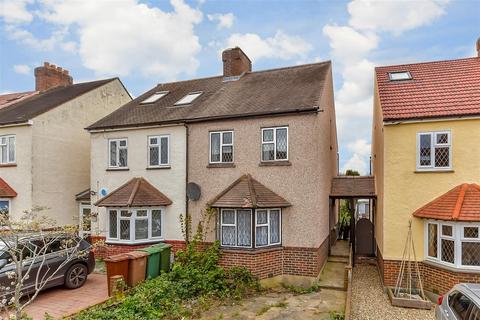 Broomloan Lane, Sutton, Surrey 2 bed semi