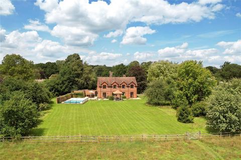 Boars Bridge House, Little London, RG26 4 bed equestrian property for sale