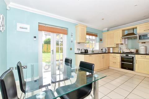 Chapman Fields, Cliffsend, Ramsgate... 4 bed detached house for sale