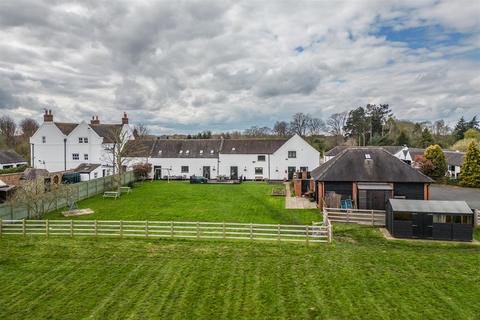 6 The Stables, Hargate House Farm... 4 bed barn conversion for sale