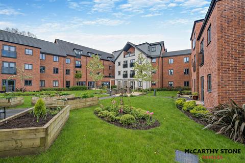 Balshaw Court Burlington Gardens... 1 bed apartment for sale