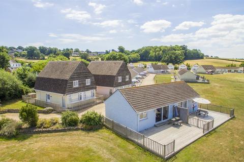 2 bedroom semi-detached bungalow for sale