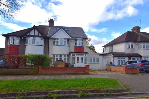 5 bedroom semi-detached house for sale