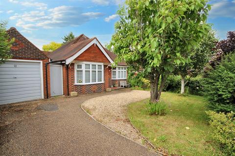 Queen Eleanors Road, Guildford 2 bed bungalow for sale