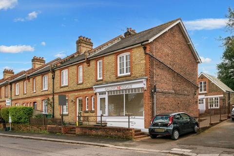 Lesbourne Road, Reigate RH2 2 bed end of terrace house for sale