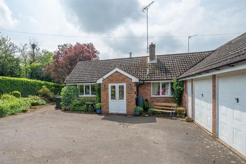 4 bedroom detached bungalow for sale