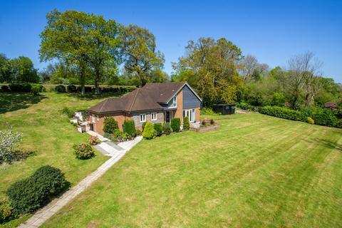 Agester Lane, Denton, Canterbury, CT4 4 bed detached house for sale