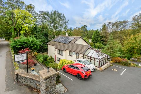 8 bedroom detached house for sale