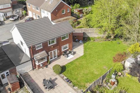 5 bedroom link detached house for sale