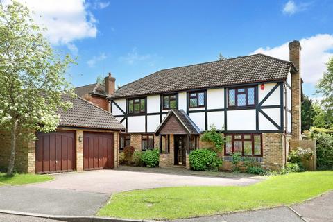 5 bedroom detached house for sale