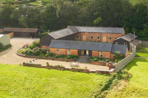 Compton Bassett, Calne, Wiltshire, SN11 4 bed barn conversion for sale