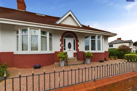 Arnold Avenue, Blackpool, FY4 4 bed semi