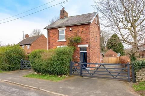 Garth End Road, West Ayton, Scarborough 3 bed detached house for sale