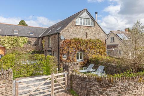 1 Manor Court, Stoke Fleming  TQ6 3 bed barn conversion for sale