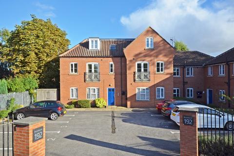 Brooklands, Huntington Road, York, YO31 2 bed flat for sale
