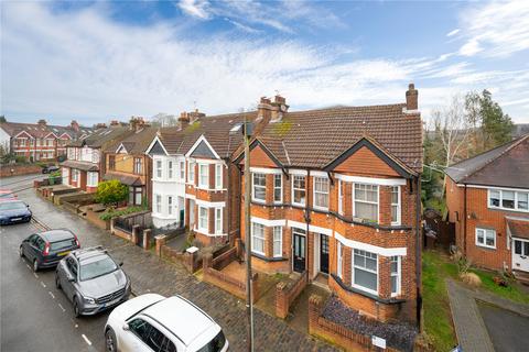 Ramsbury Road, St. Albans, Hertfordshire 1 bed semi