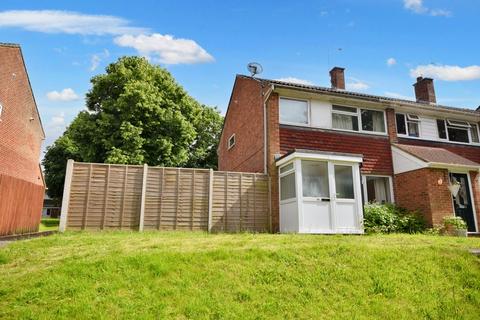 Riverdale, Wrecclesham, Farnham, GU10 3 bed end of terrace house for sale