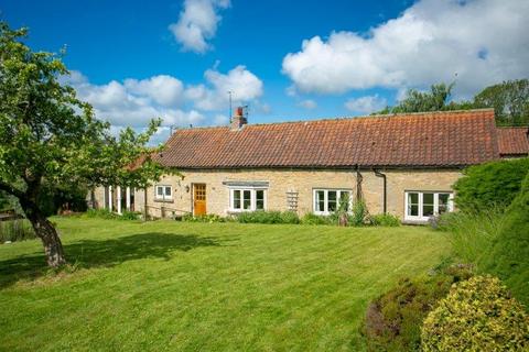 Main Street, Ebberston, North Yorkshire 2 bed cottage for sale