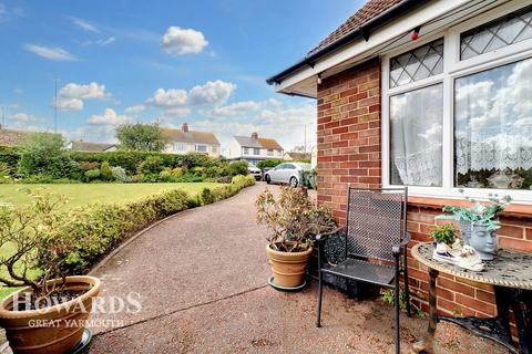 4 bedroom detached bungalow for sale