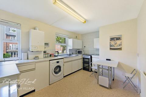 Le May Avenue, London SE12 2 bed apartment for sale