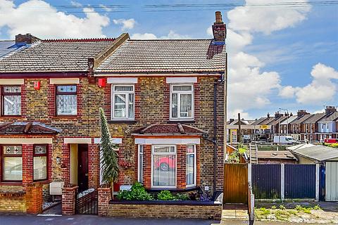 Muir Road, Ramsgate, Kent 3 bed end of terrace house for sale