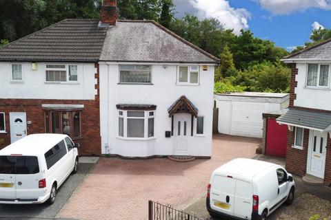 Gwencole Crescent, Rowley Fields... 3 bed semi