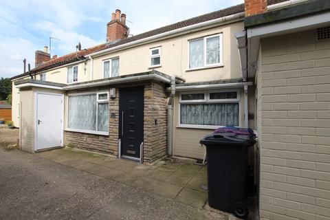 25 Dear Street, Market Rasen 3 bed terraced house for sale