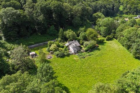 Bradley Cottages, SOUDLEY GL14 5 bed property for sale
